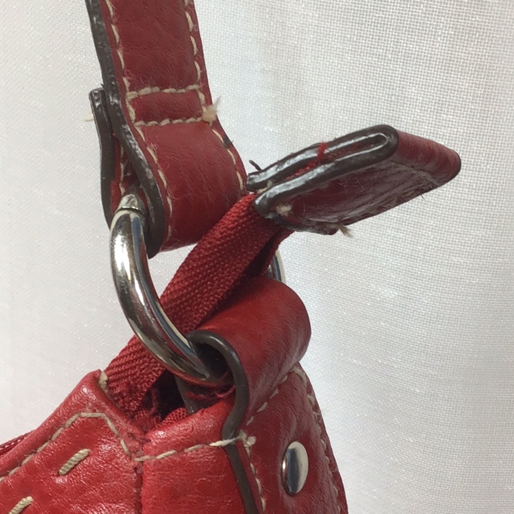 ๐น ROSETTI Red Pebble Faux Leather Secret Compartment with Wallet and Coin Purse - Picture 11 of 16